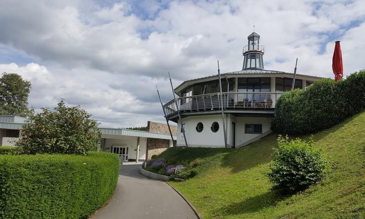 Leuchtturm am See